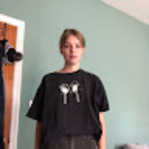 Meet your Posher, Olivia